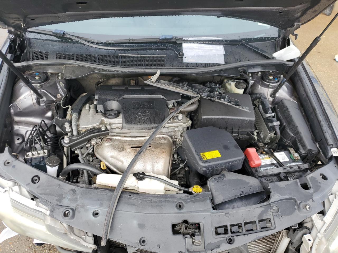 2014 Toyota Camry - Image 11