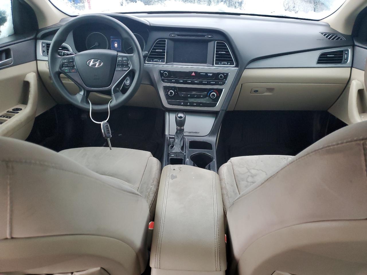 2016 Hyundai Sonata - Image 8