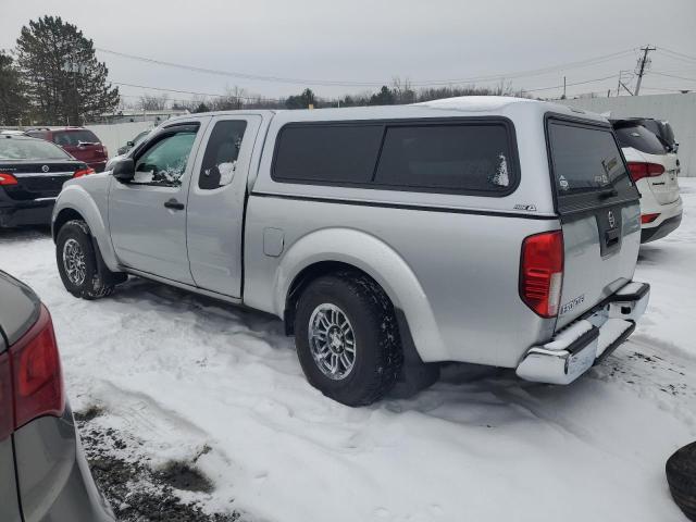  NISSAN FRONTIER 2017 Серебристый