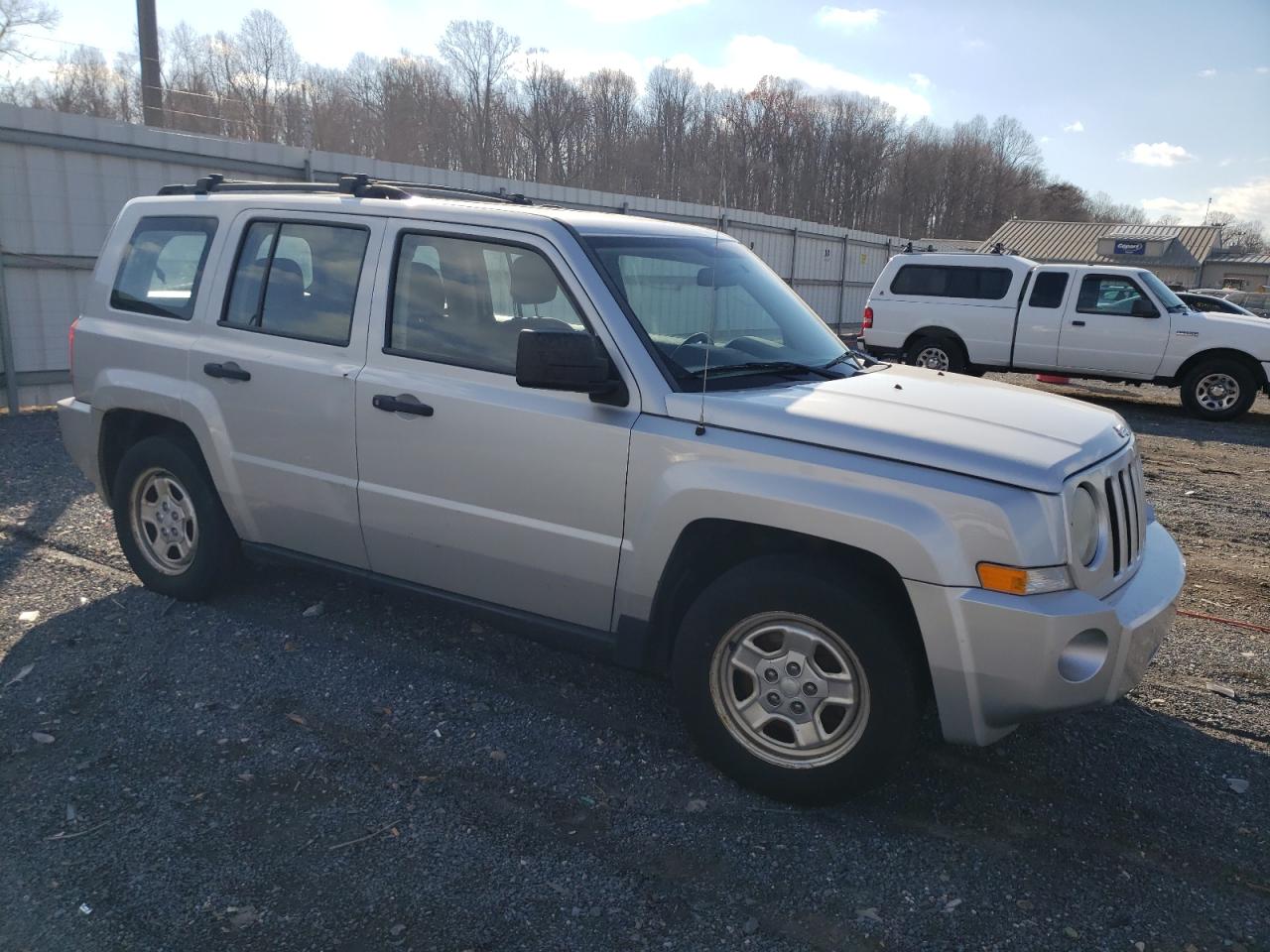 2010 Jeep Liberty (Patriot) - Image 4