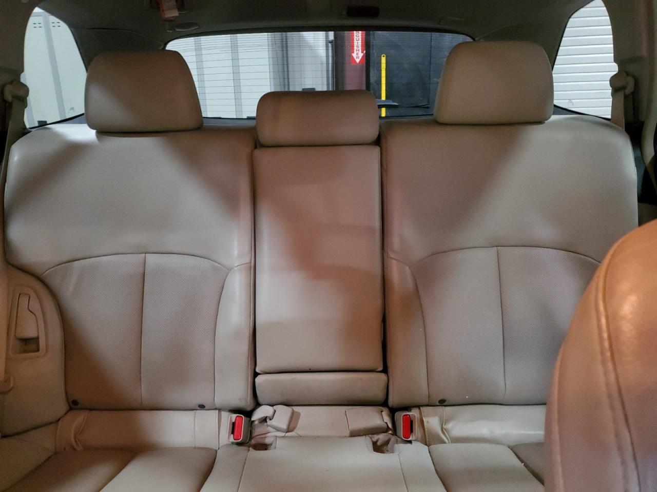 2014 Subaru Outback - Image 10