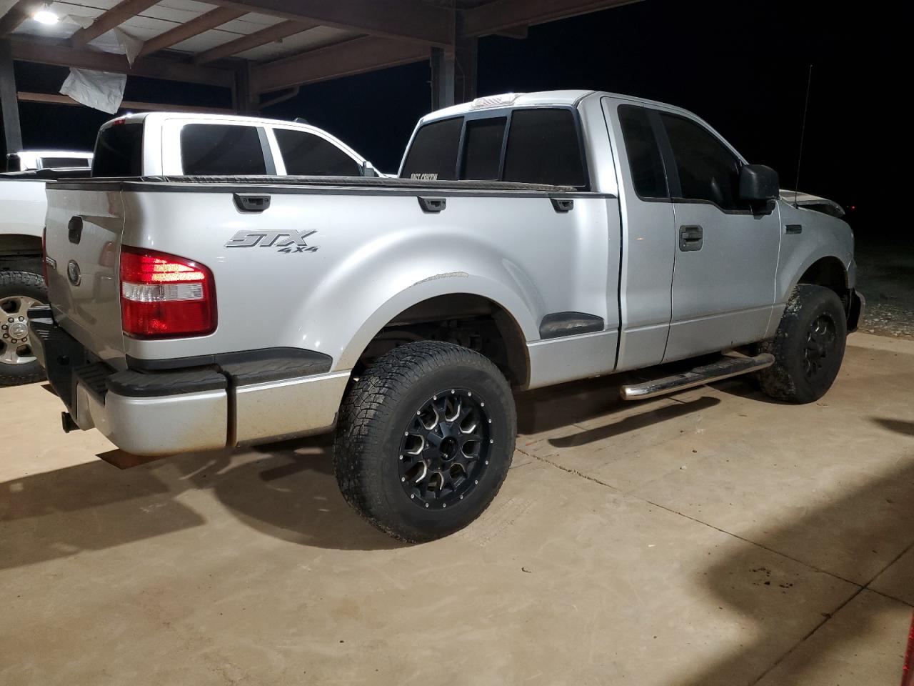 2005 Ford F-150 - Image 3