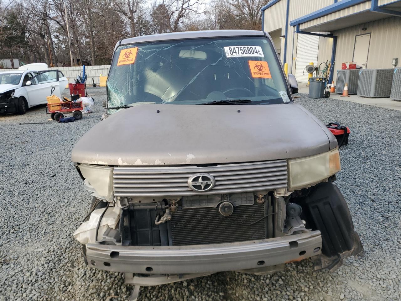 2005 Scion xB - Image 5