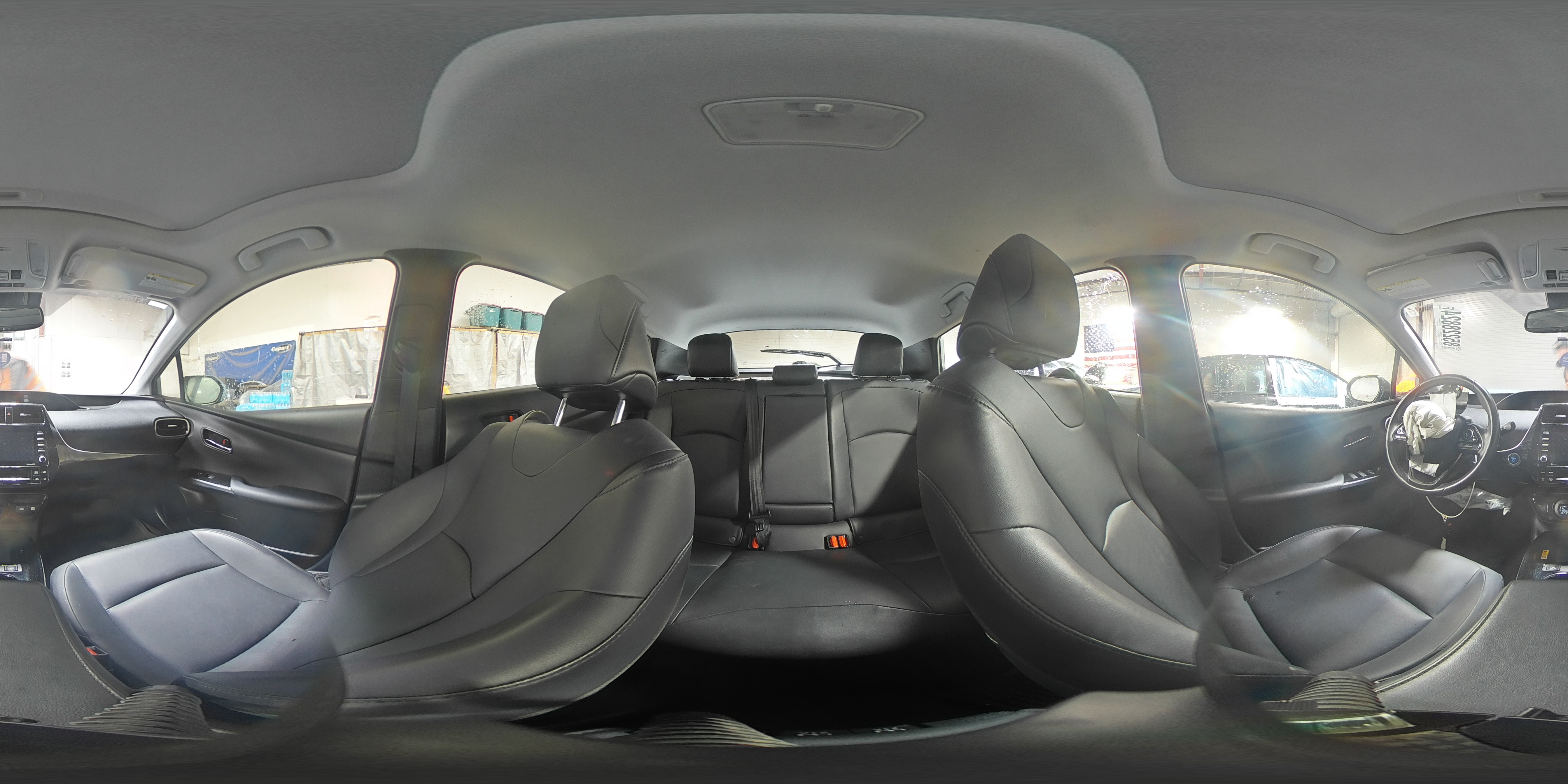 2022 Toyota Prius - Image 15