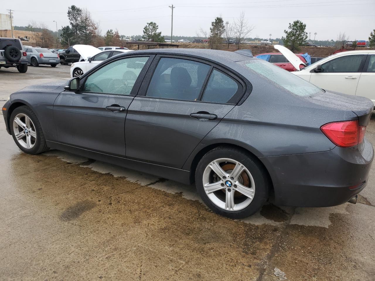 VIN WBA3B1C57EK134999 2014 BMW 3 SERIES no.2