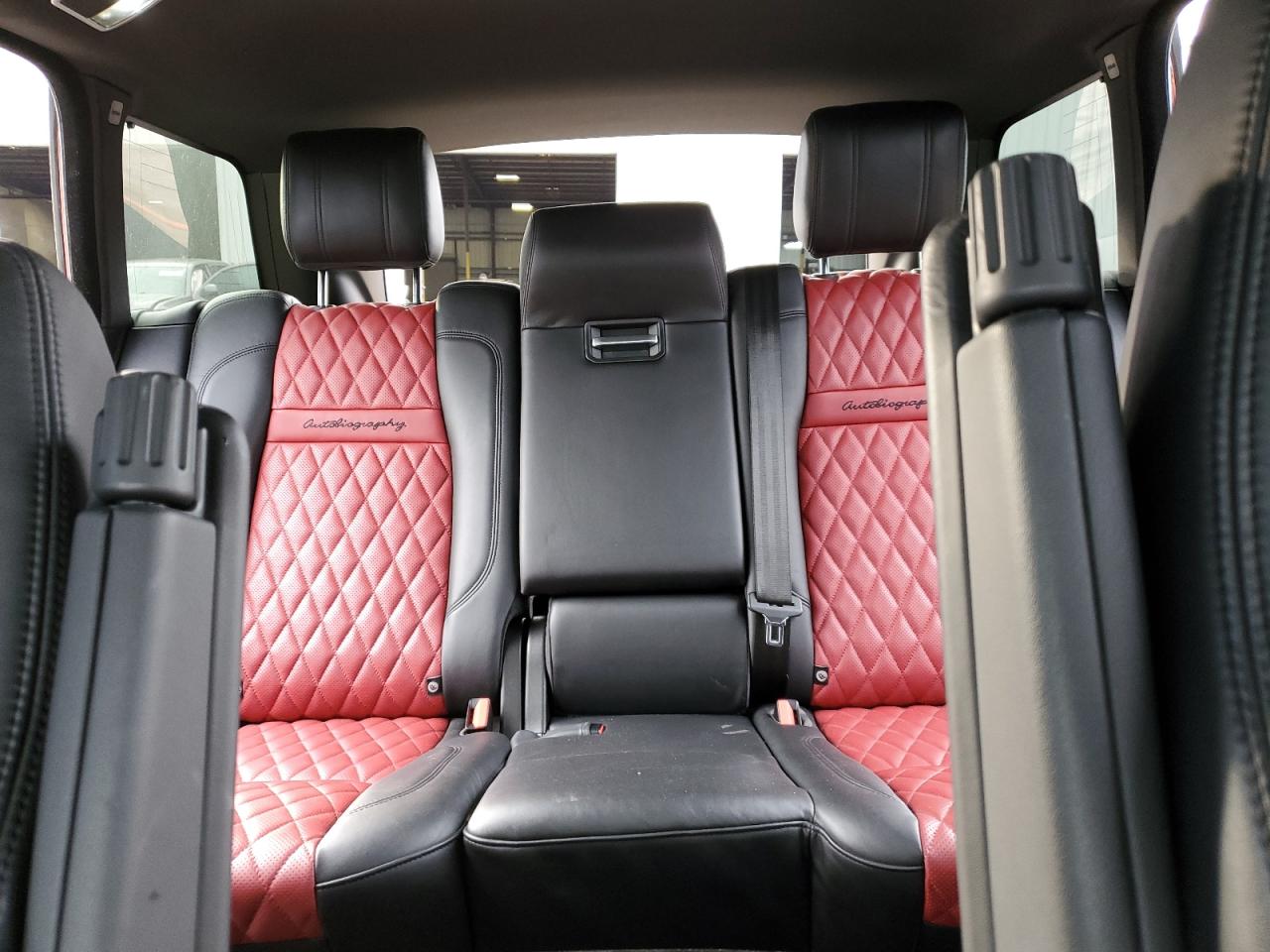 2017 Land Rover Range Rover - Image 10