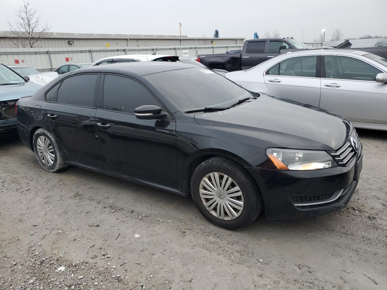 2014 Volkswagen Passat - Image 4