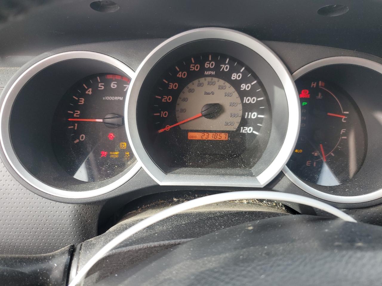 2010 Toyota Tacoma - Image 9