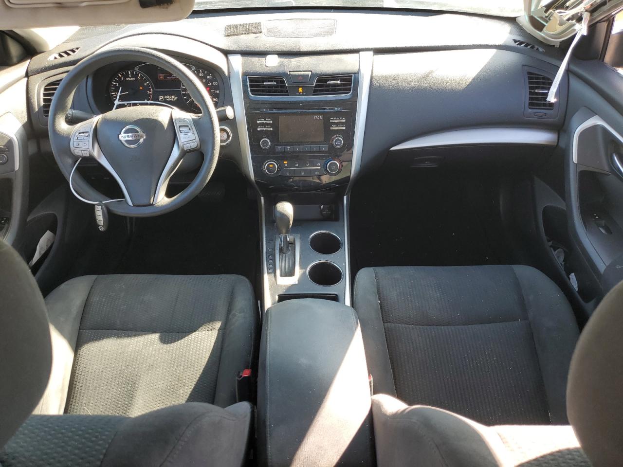 2015 Nissan Altima - Image 8