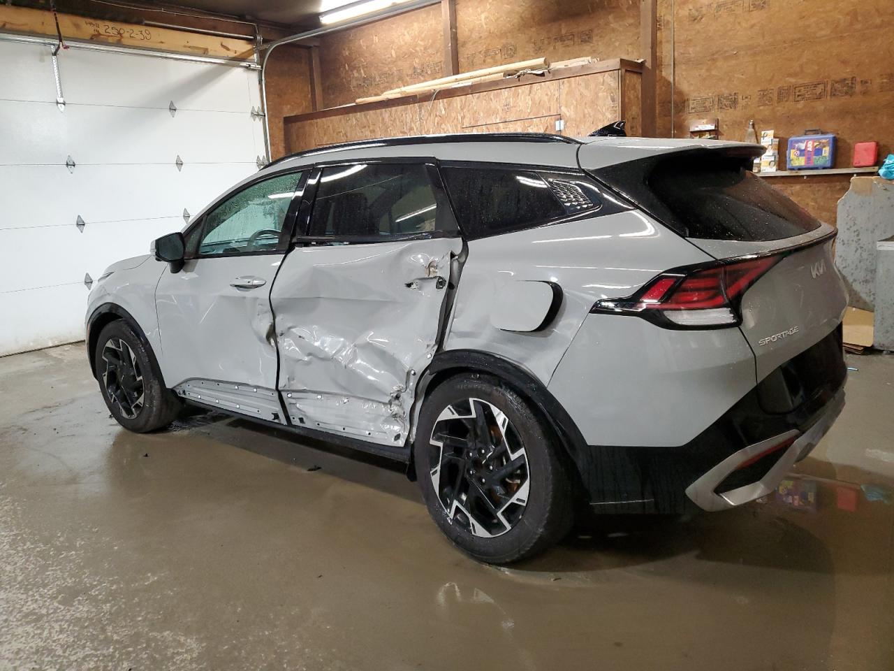 2023 Kia Sportage - Image 2