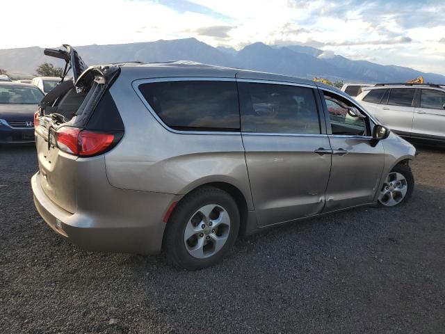  CHRYSLER PACIFICA 2017 Srebrny