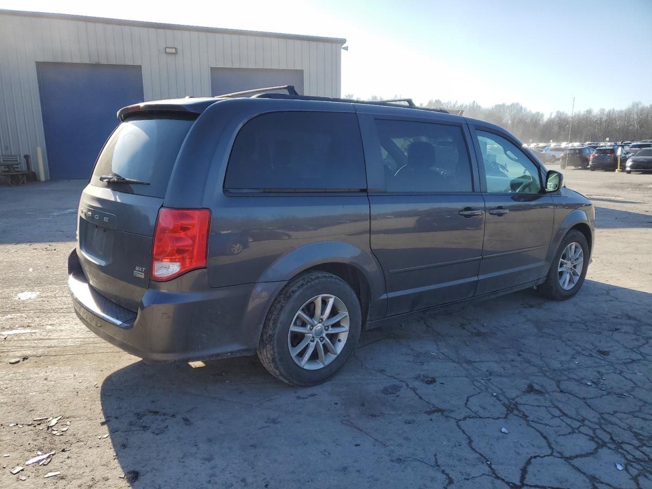 2016 Dodge Caravan - Image 3