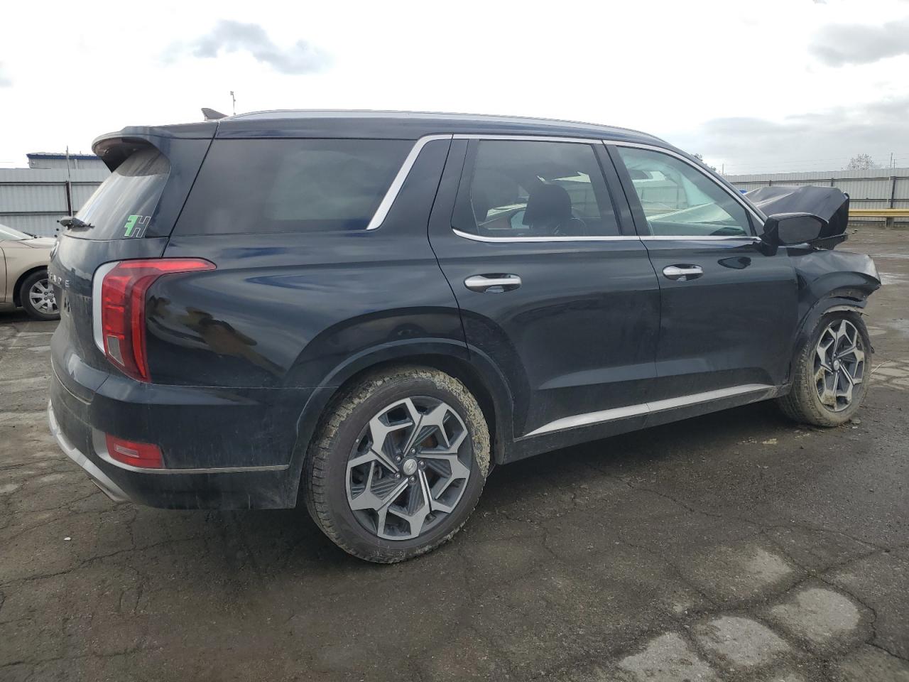 2022 Hyundai Palisade - Image 3