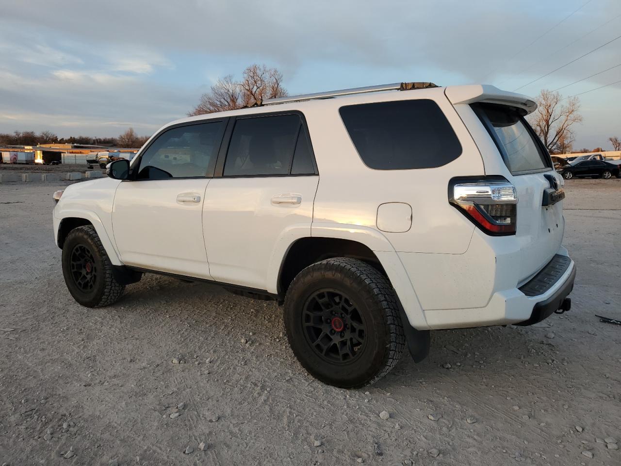 VIN JTEBU5JR1E5177539 2014 TOYOTA 4RUNNER no.2