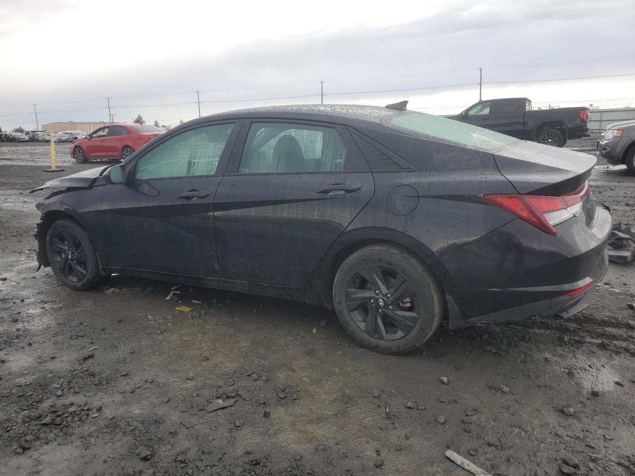 2022 Hyundai Elantra - Image 2