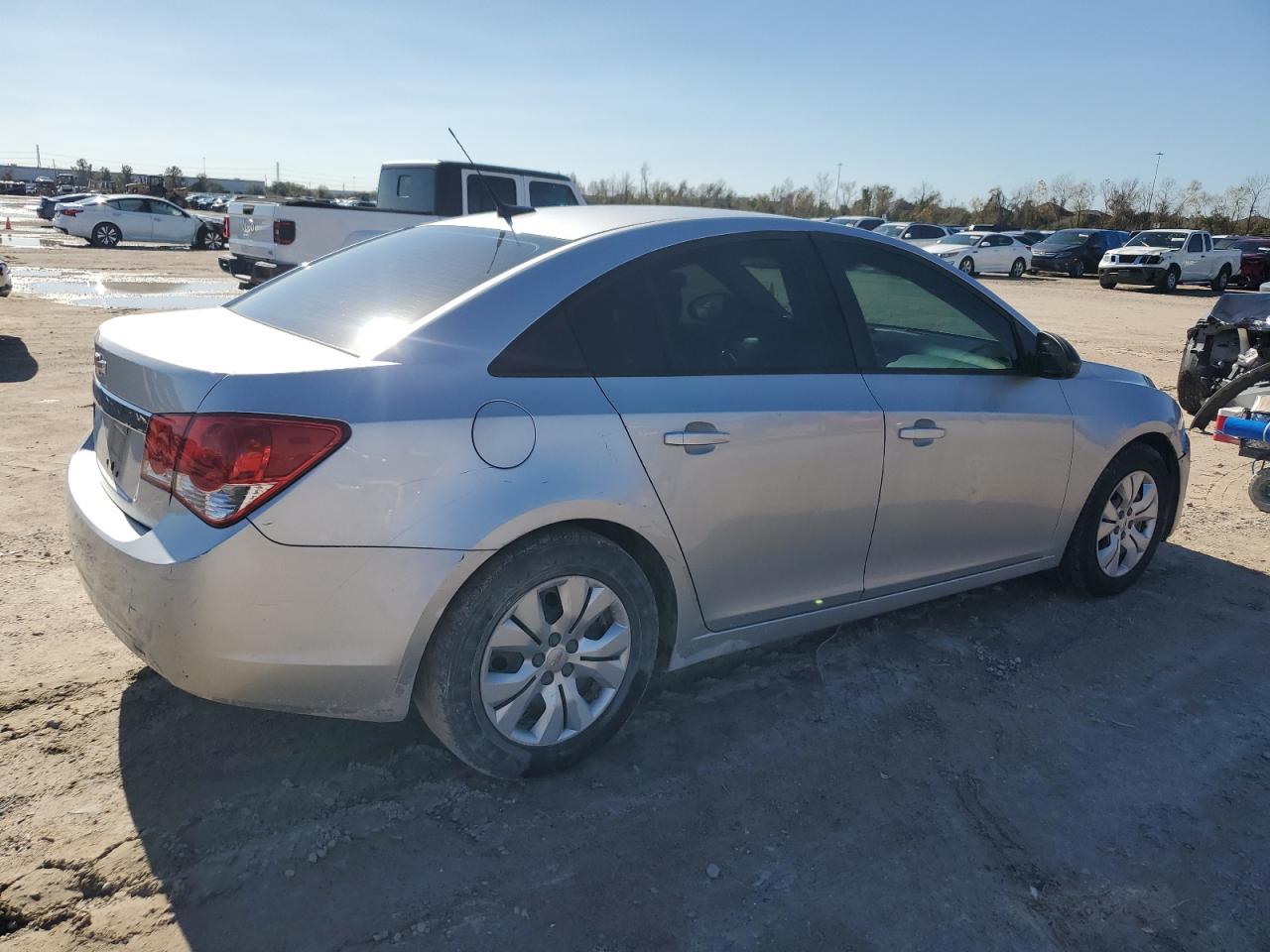 2013 Chevrolet Cruze - Image 3