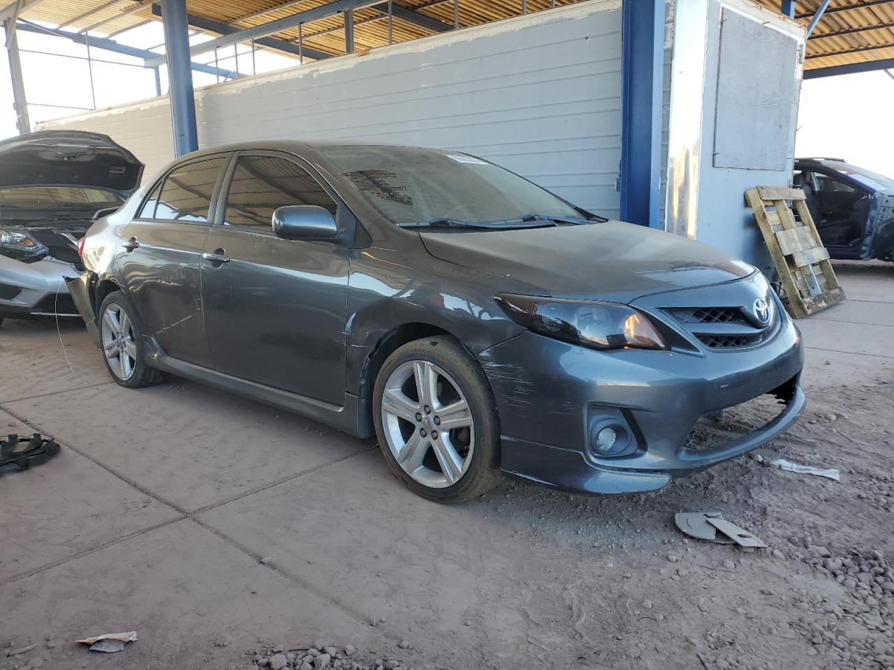 VIN 5YFBU4EE5DP147323 2013 TOYOTA COROLLA no.4