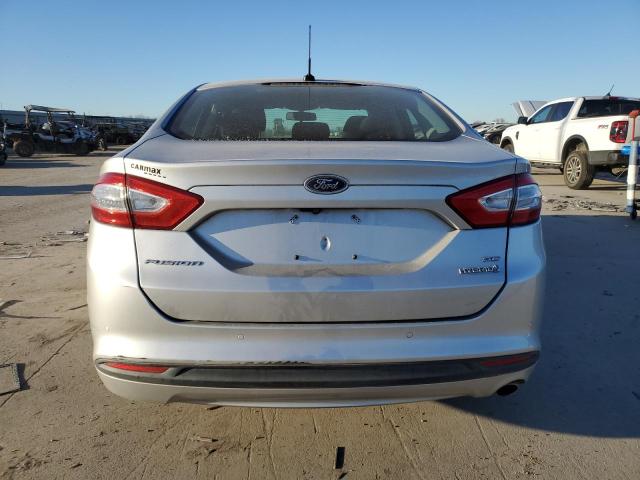  FORD FUSION 2016 Srebrny