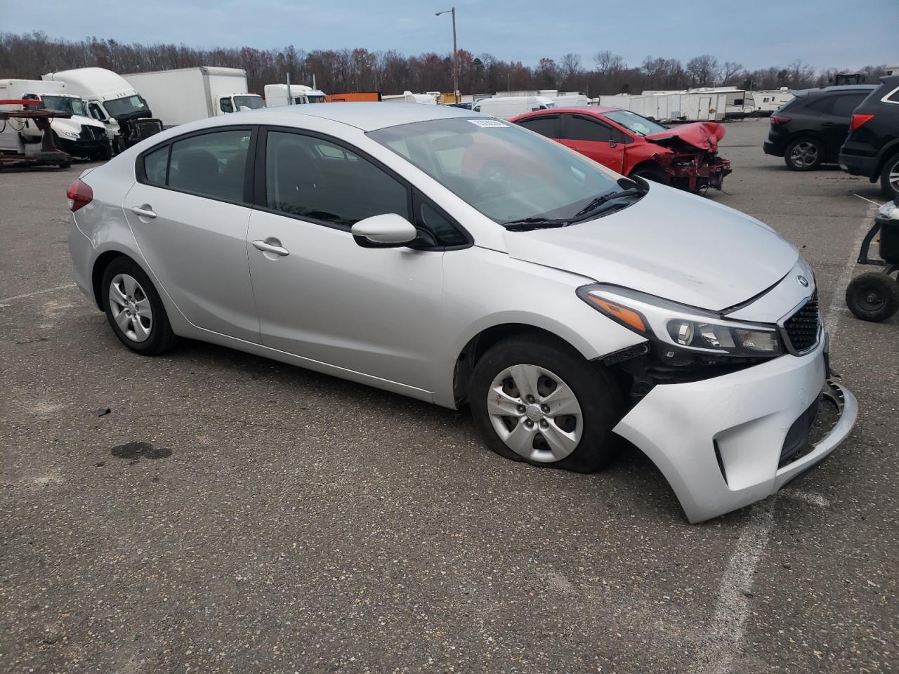 2017 Kia Forte - Image 4