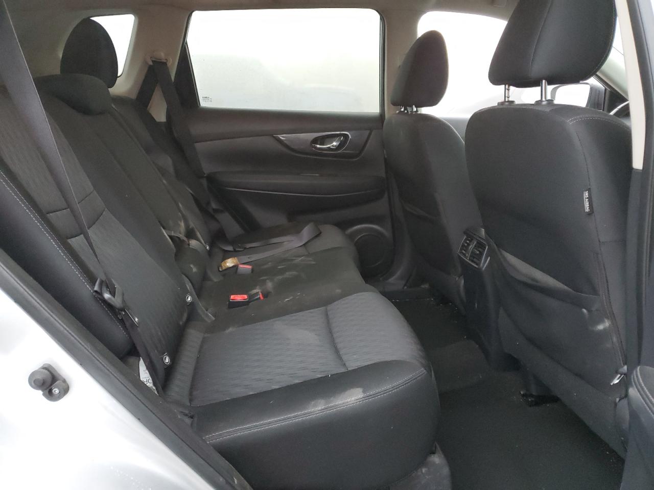 2018 Nissan Rogue - Image 11
