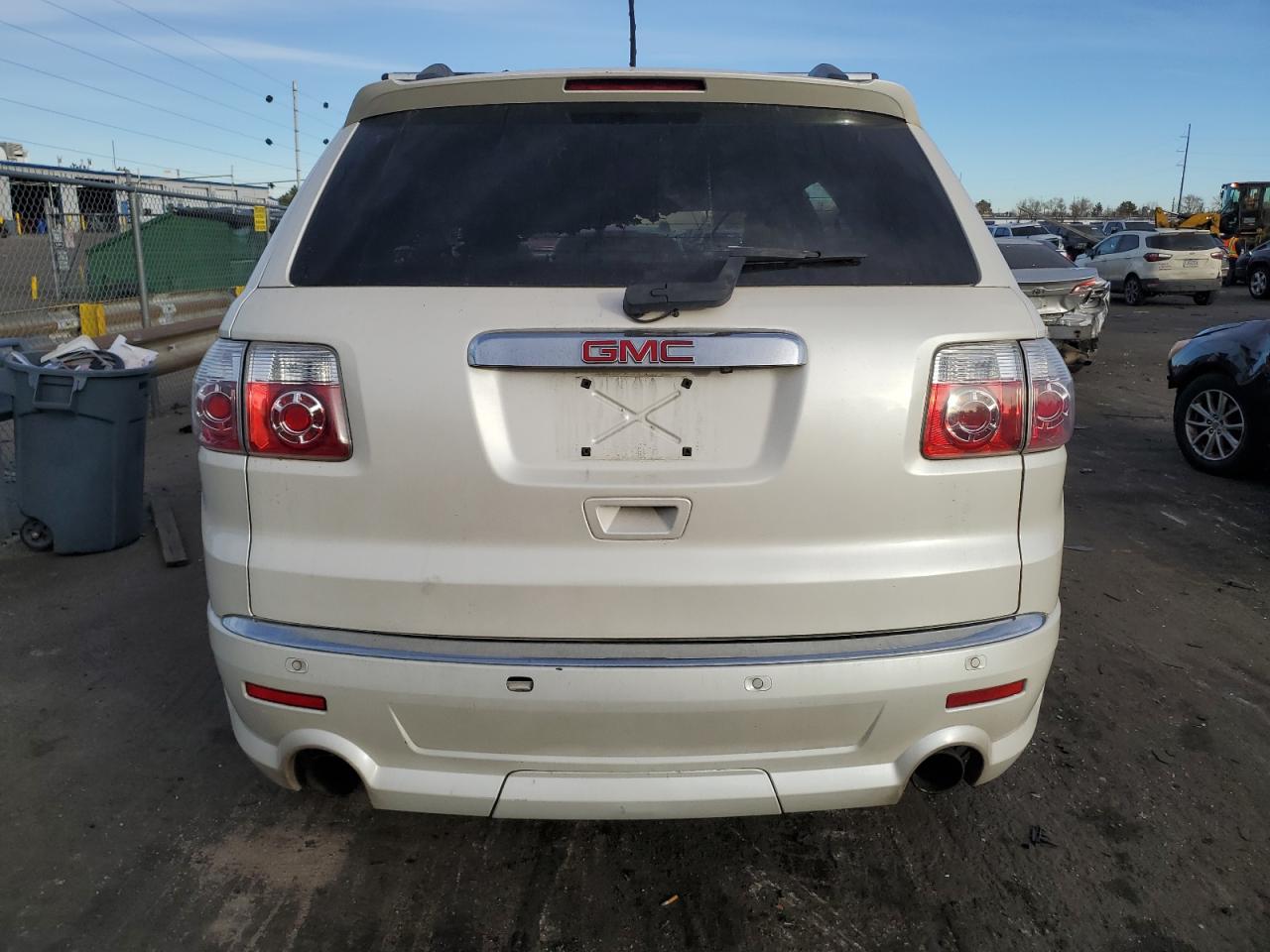 2012 GMC Acadia - Image 6
