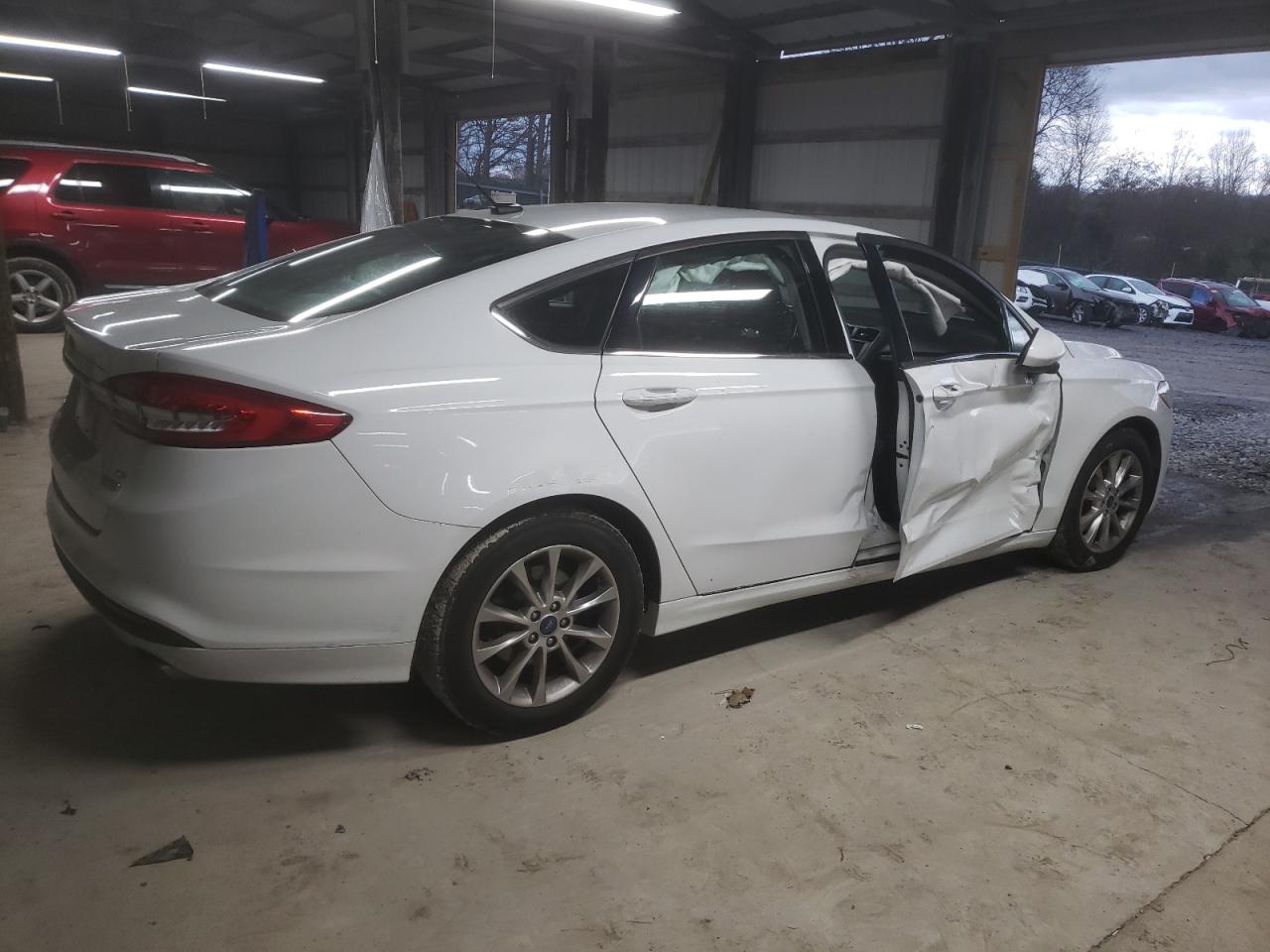 VIN 3FA6P0HD6HR338582 2017 FORD FUSION no.3