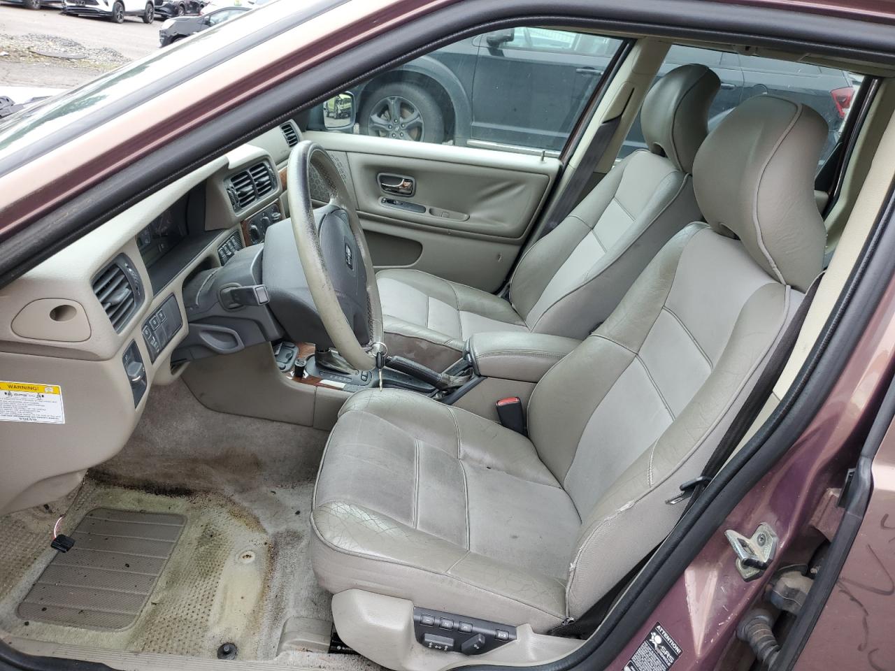 1998 Volvo V70 Xc VIN: YV1LZ5647W2430321 Lot: 85701174