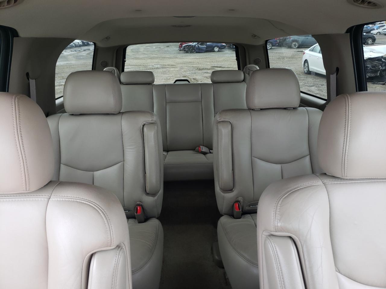 2003 GMC Yukon - Image 10