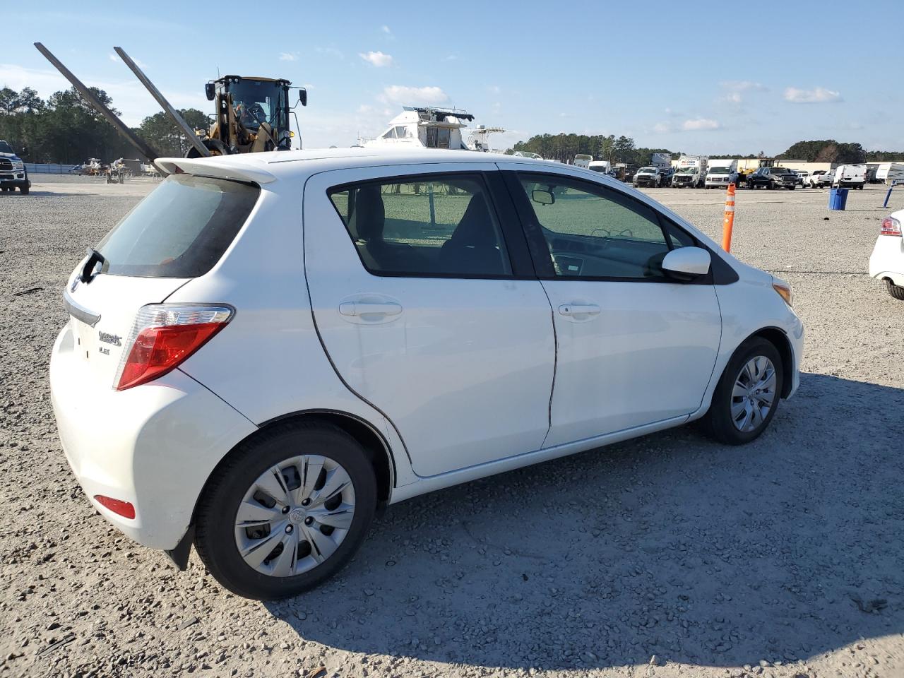2012 Toyota Yaris - Image 3