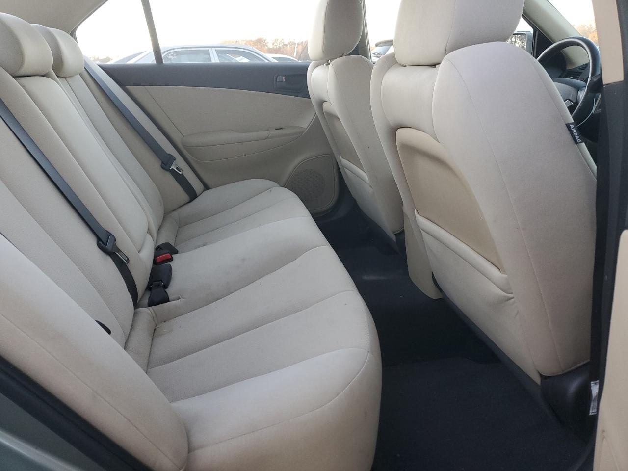 2009 Hyundai Sonata - Image 10