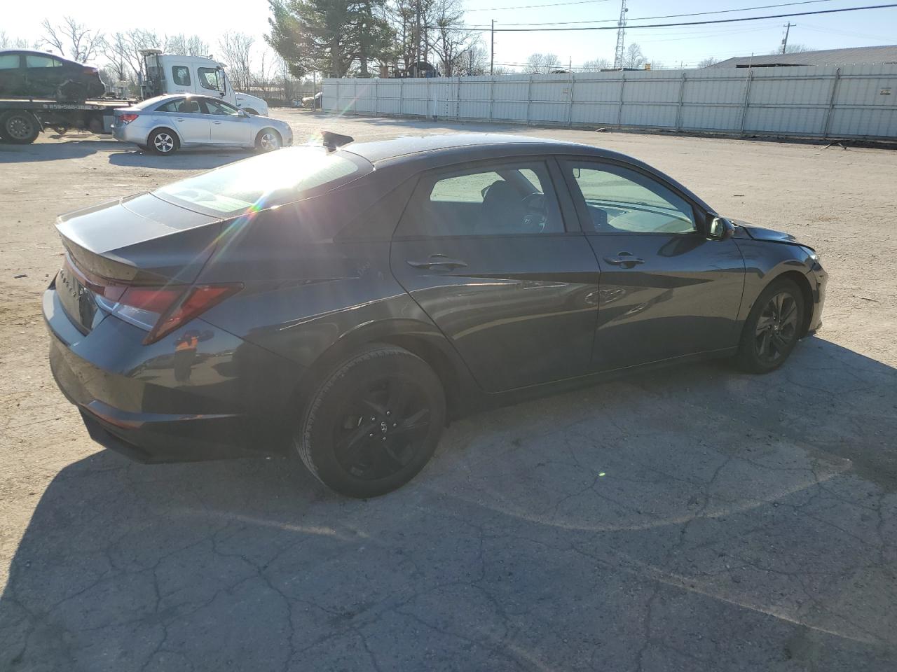 2021 Hyundai Elantra - Image 3