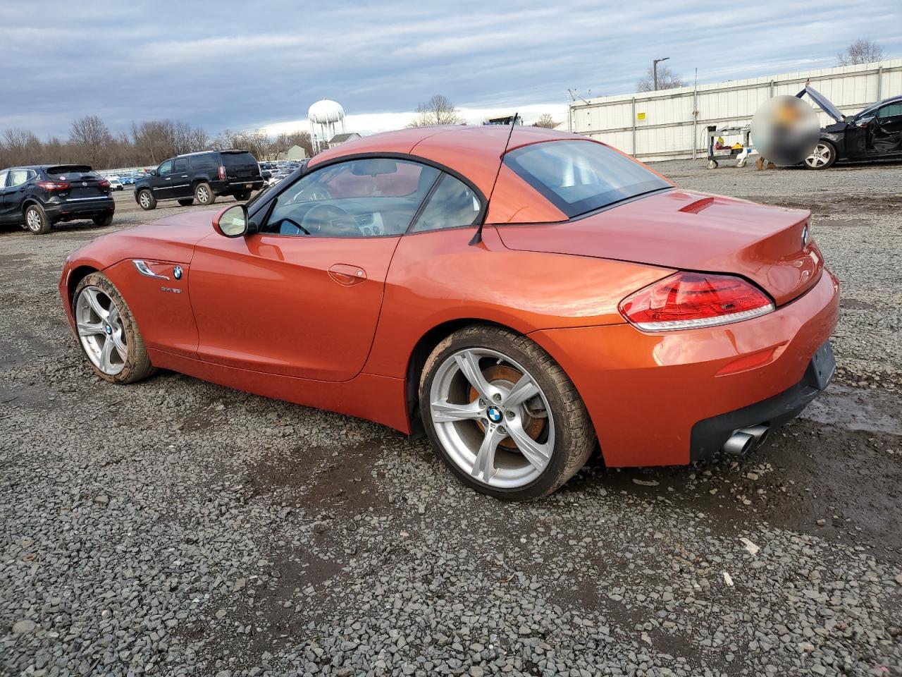 VIN WBALL5C59EE717416 2014 BMW Z4 no.2