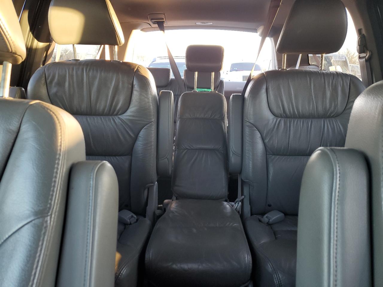 2010 Honda Odyssey - Image 10