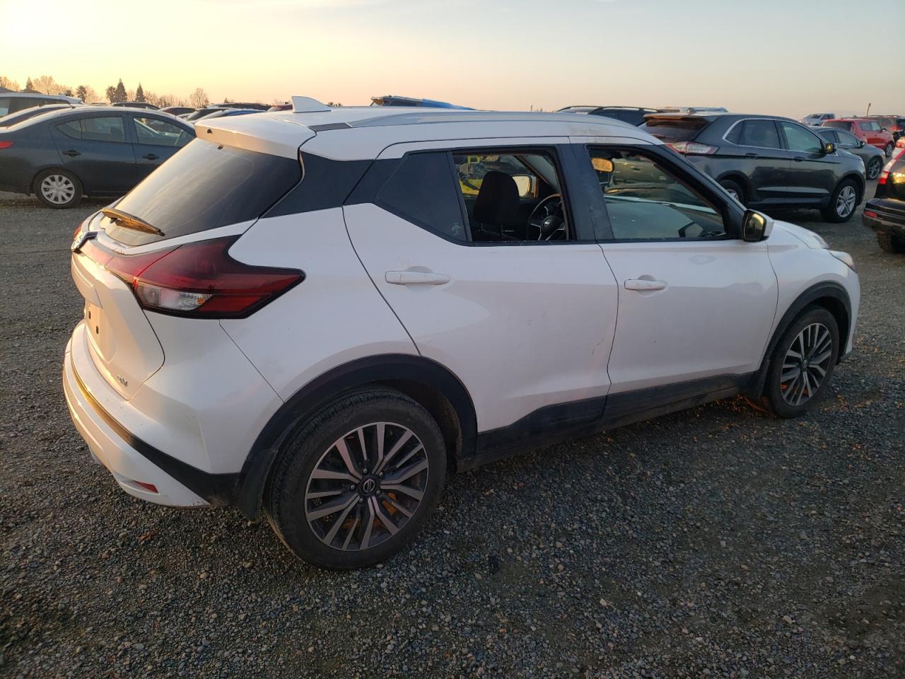 2021 Nissan Kicks - Image 3