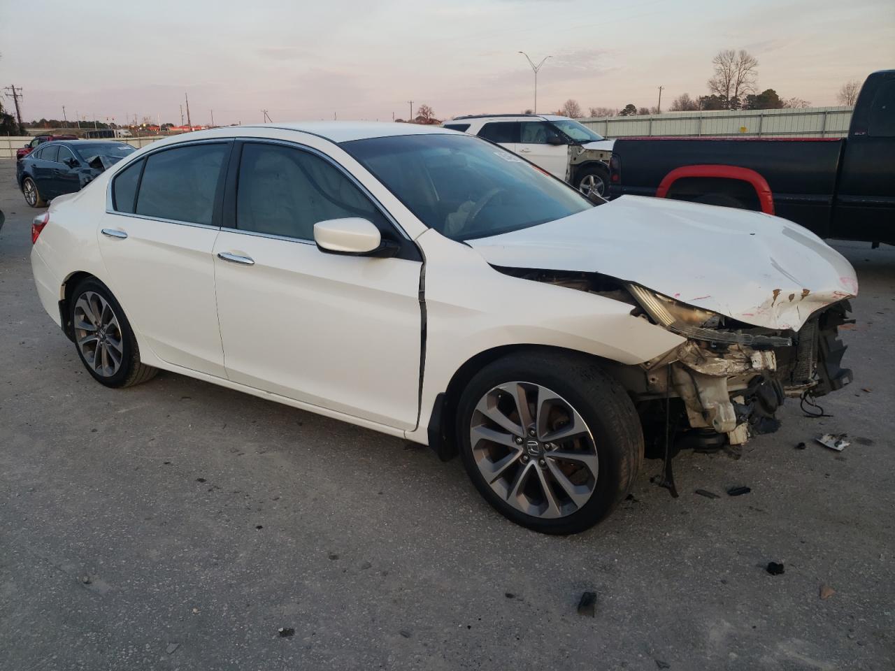 VIN 1HGCR2F5XDA229594 2013 HONDA ACCORD no.4