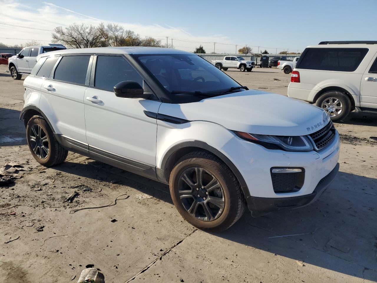 2017 Land Rover Range Rover - Image 4