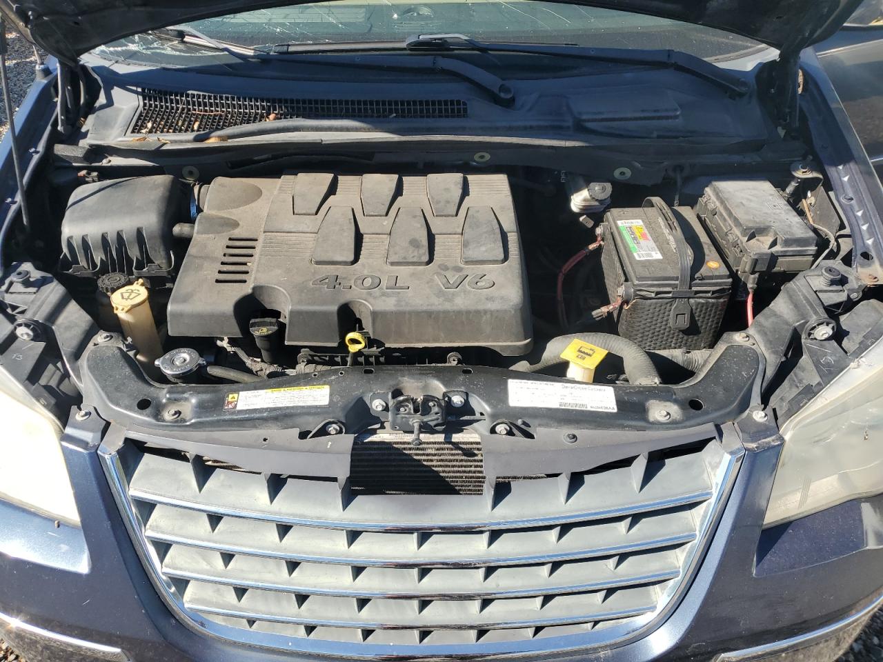 2008 Chrysler Town & Country - Image 13
