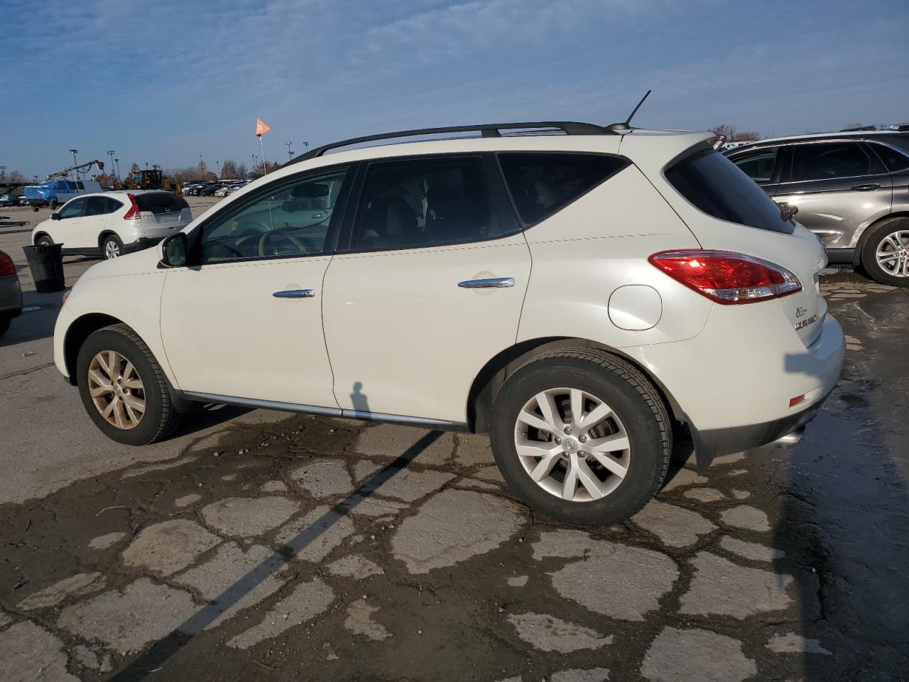 2011 Nissan Murano - Image 2