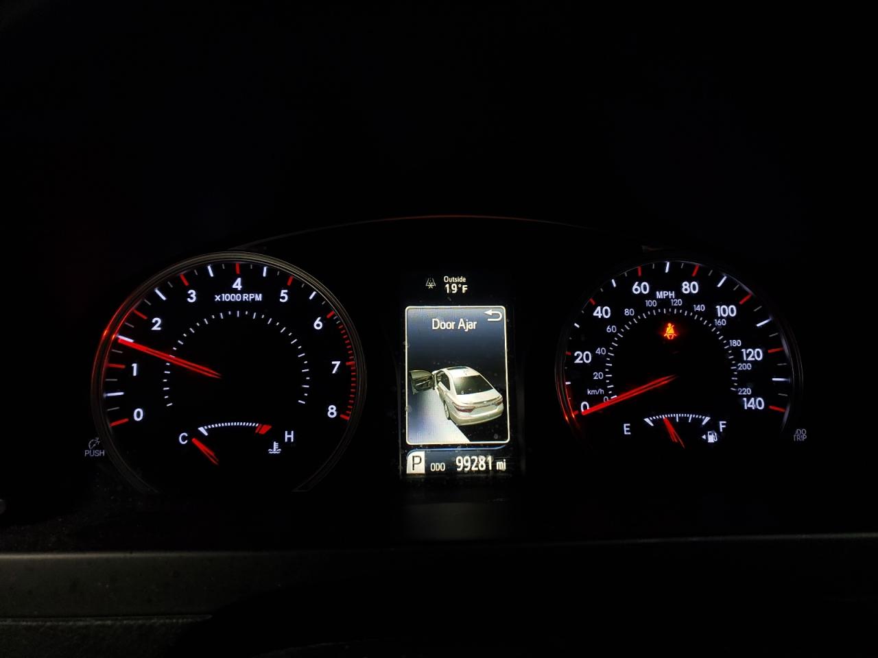 2016 Toyota Camry - Image 9