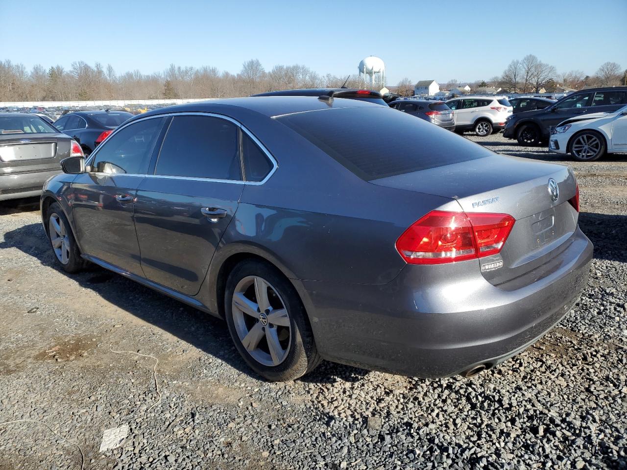 VIN 1VWBT7A37EC059809 2014 VOLKSWAGEN PASSAT no.2