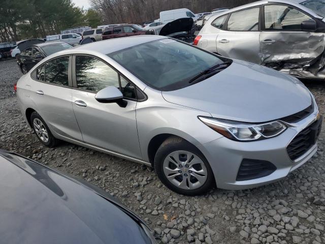  CHEVROLET CRUZE 2019 Srebrny
