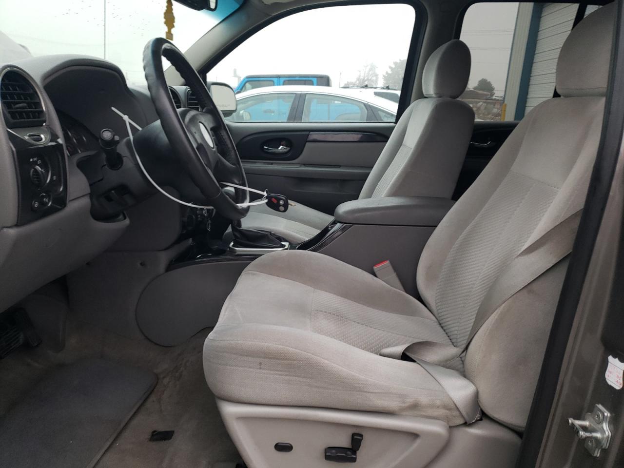 2008 GMC Envoy - Image 7