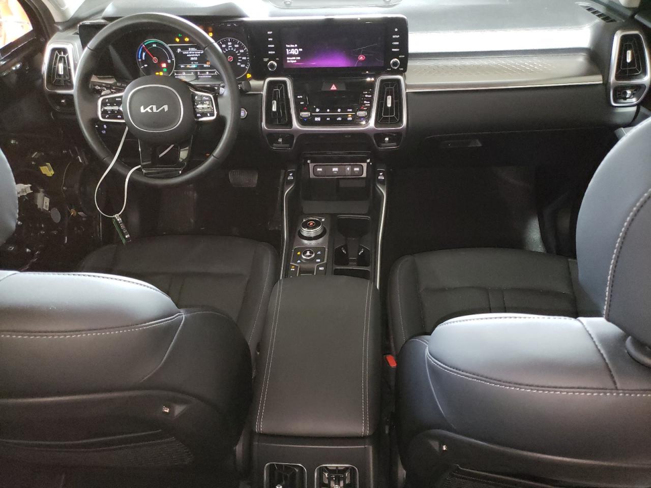 2023 Kia Sorento - Image 8