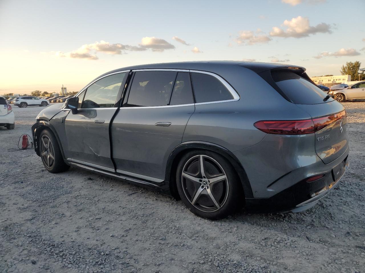 Фото: 4JGDM4EB3PA018175 - 2