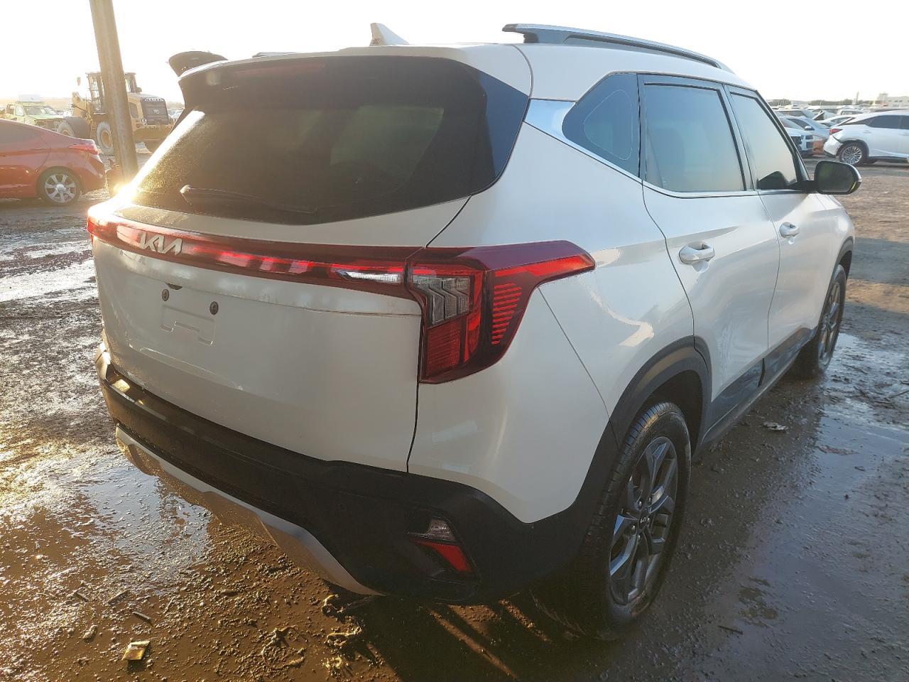 LJD5AA1D3R0115942 - 2024 KIA SELTOS - #87337544