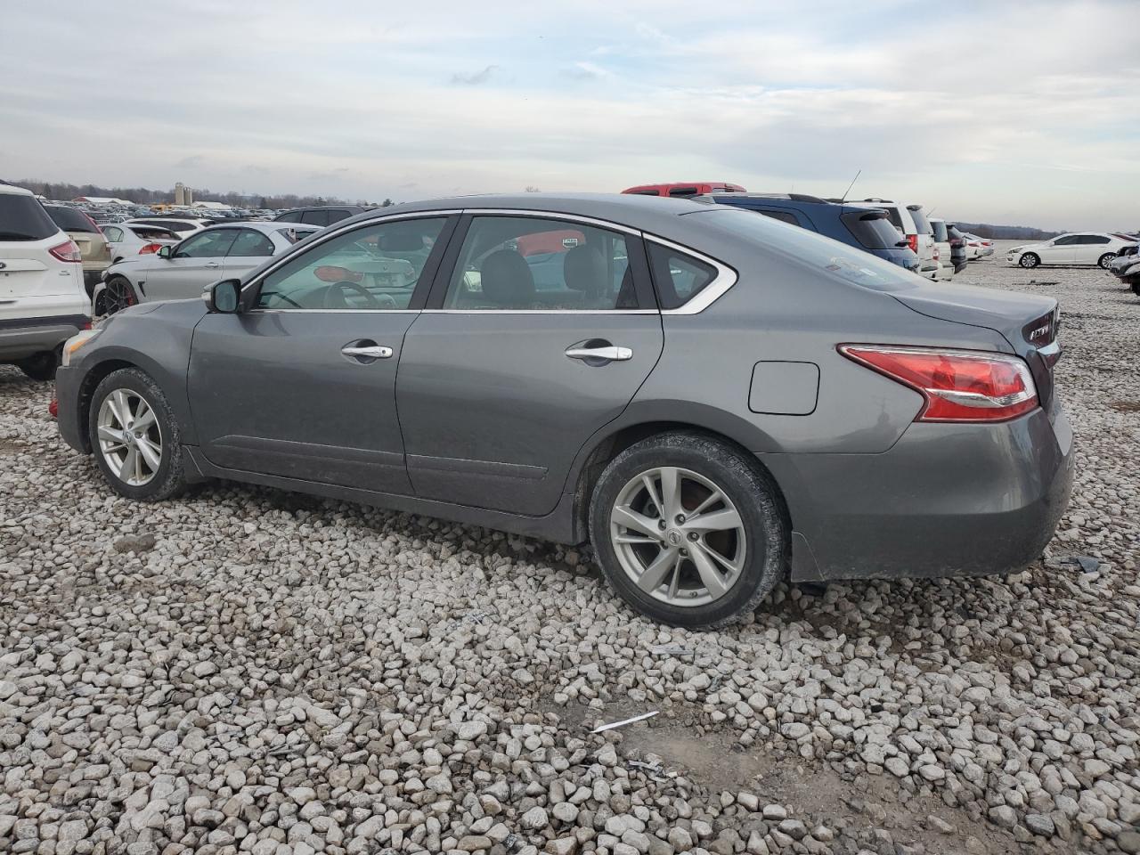 2014 Nissan Altima - Image 2
