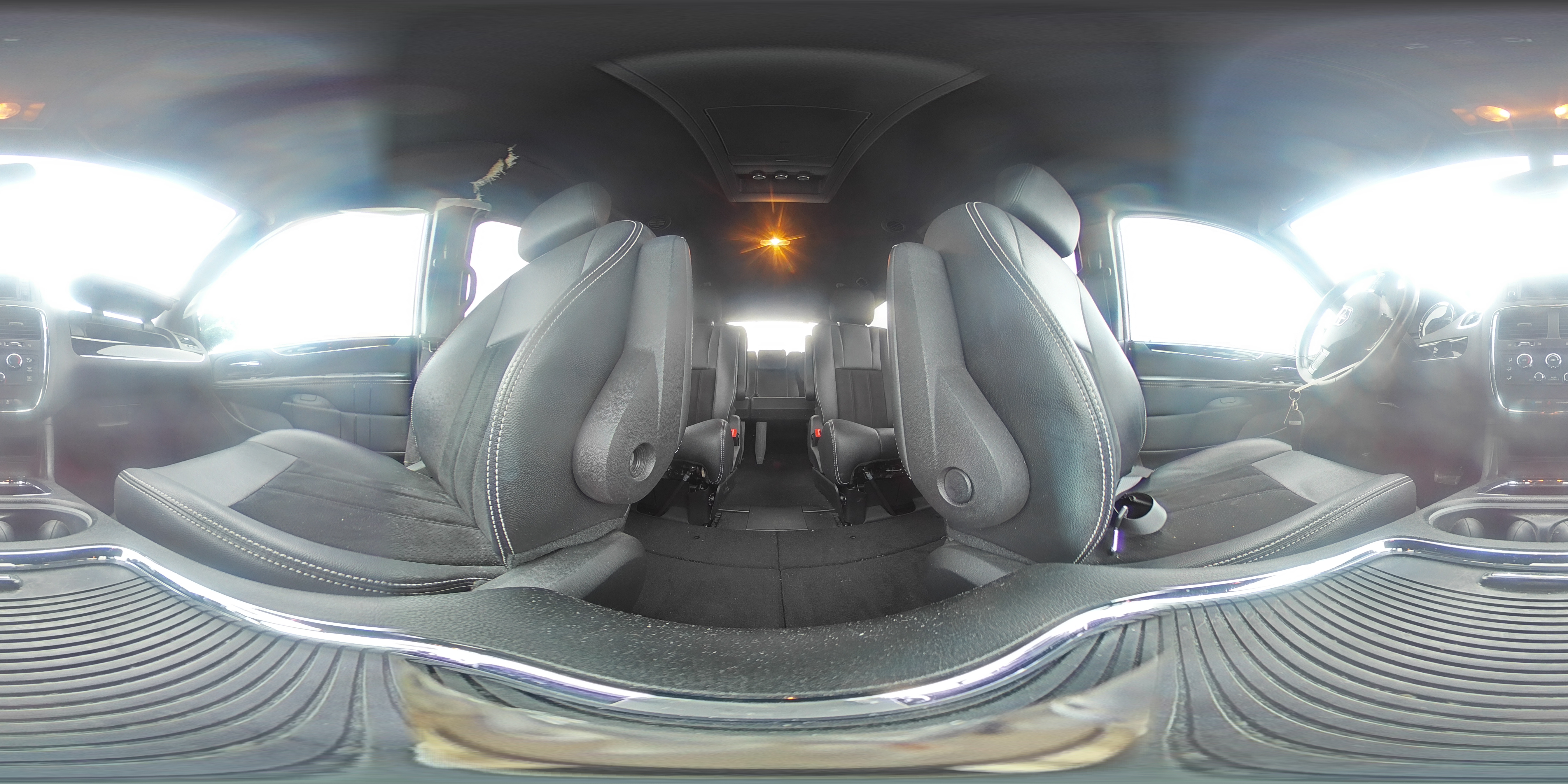 2019 Dodge Caravan - Image 15