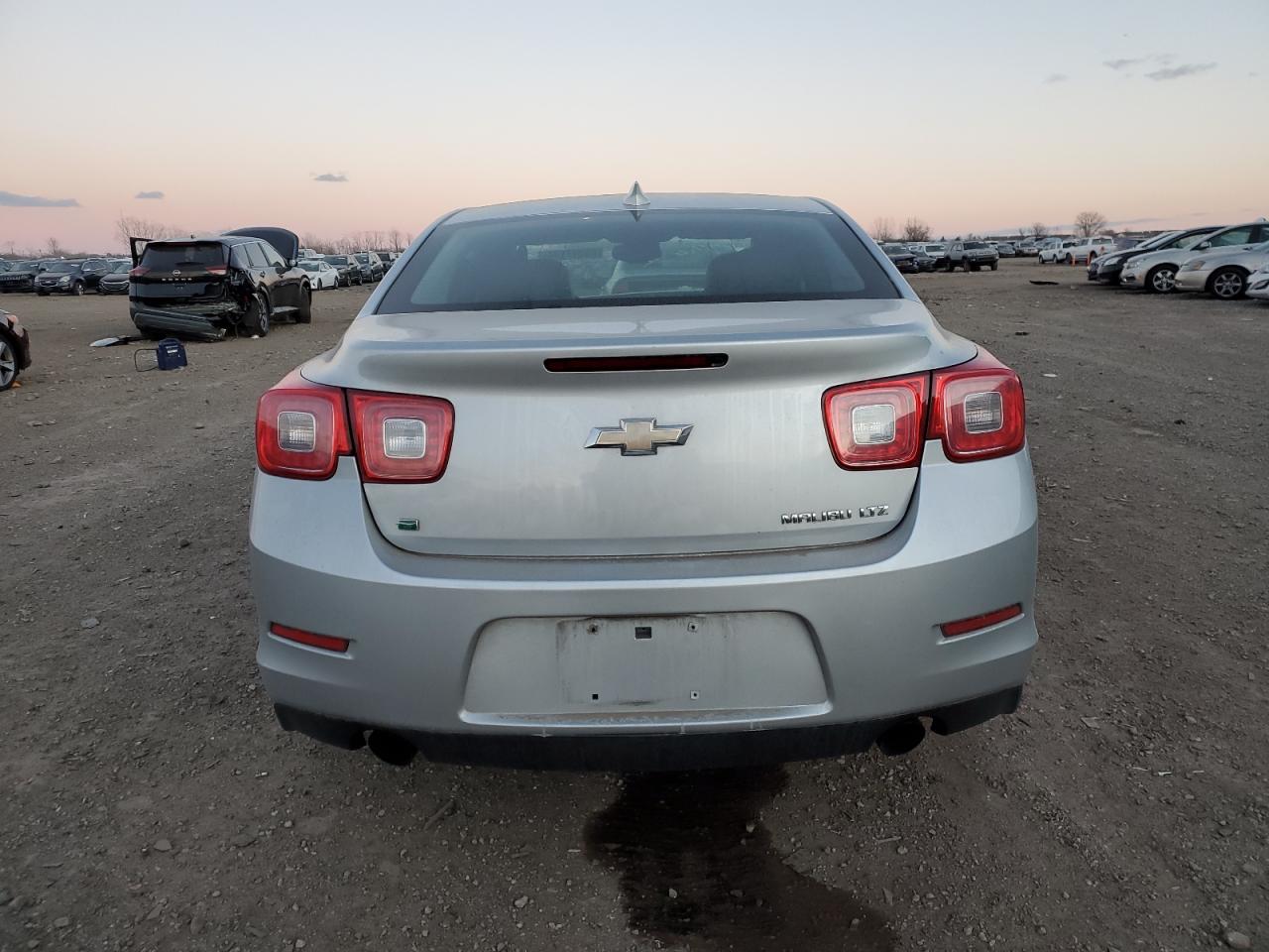 VIN 1G11F5SL6FF266595 2015 CHEVROLET MALIBU no.6