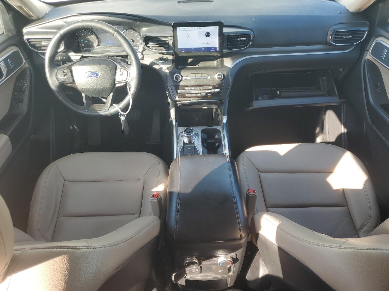 2020 Ford Explorer - Image 8