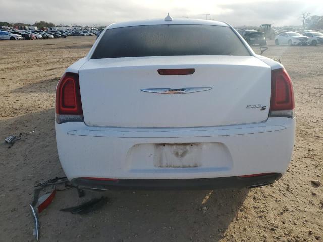 Sedans CHRYSLER 300 2016 White